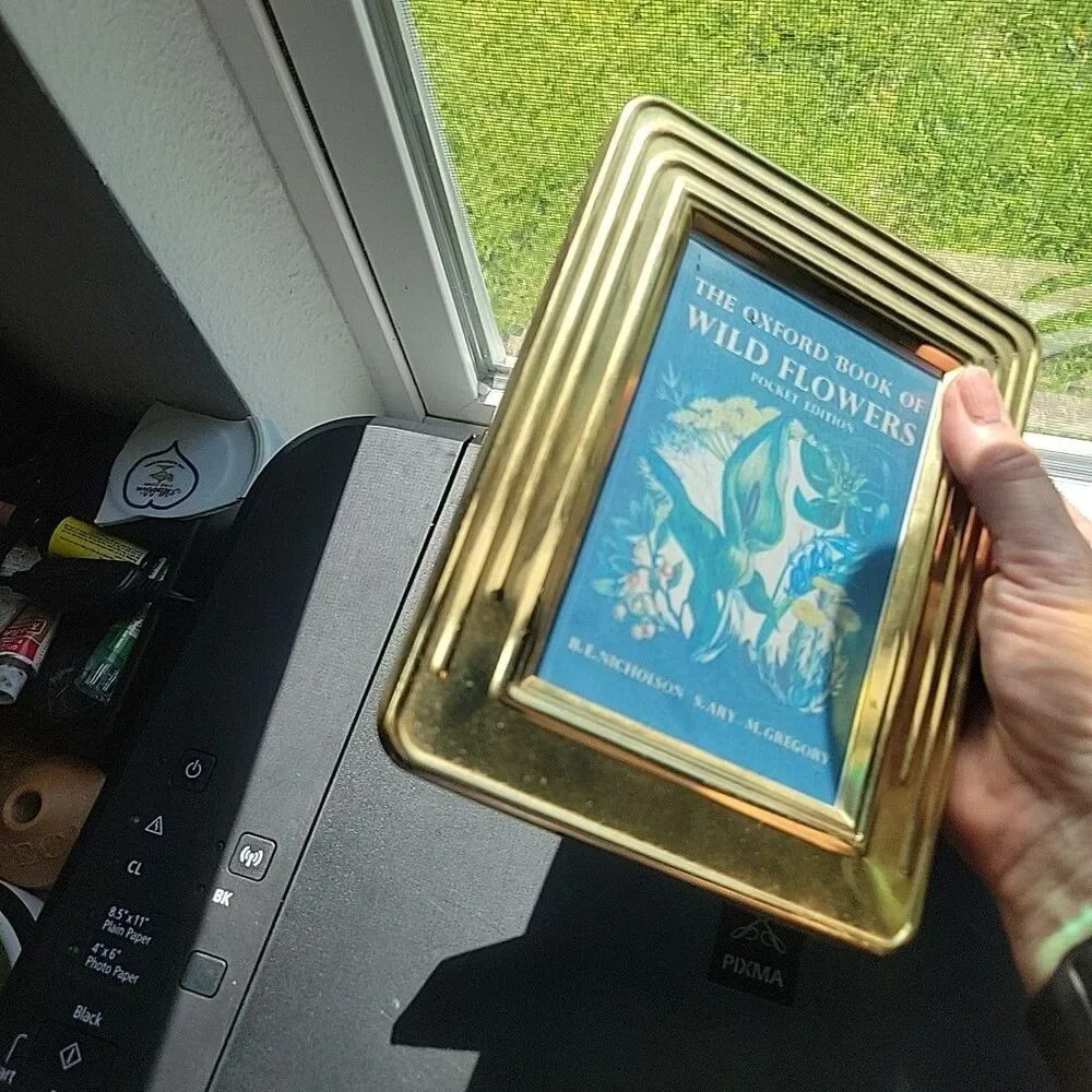 Vintage Brass Gold Tone Photo Frame 3.5”x5” MCM Art Deco Metallic Regency 1920s